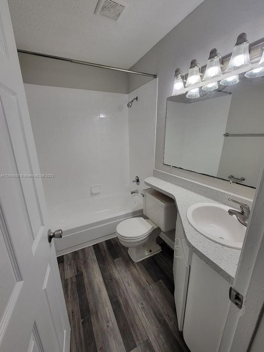 Недавно арендовано: $1,550 (3 спален, 2 ванн, 0 Квадратных фут)