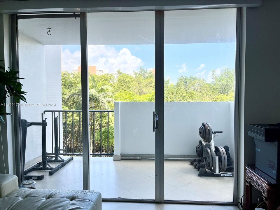 Recently Sold: $250,000 (2 beds, 2 baths, 1058 Square Feet)