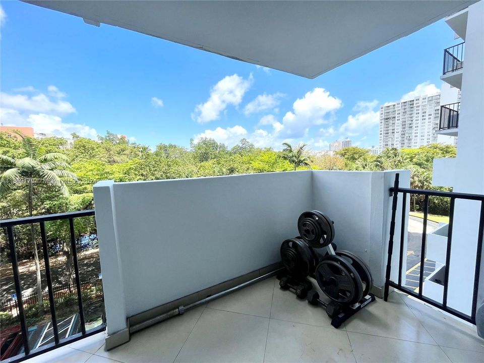 Recently Sold: $250,000 (2 beds, 2 baths, 1058 Square Feet)