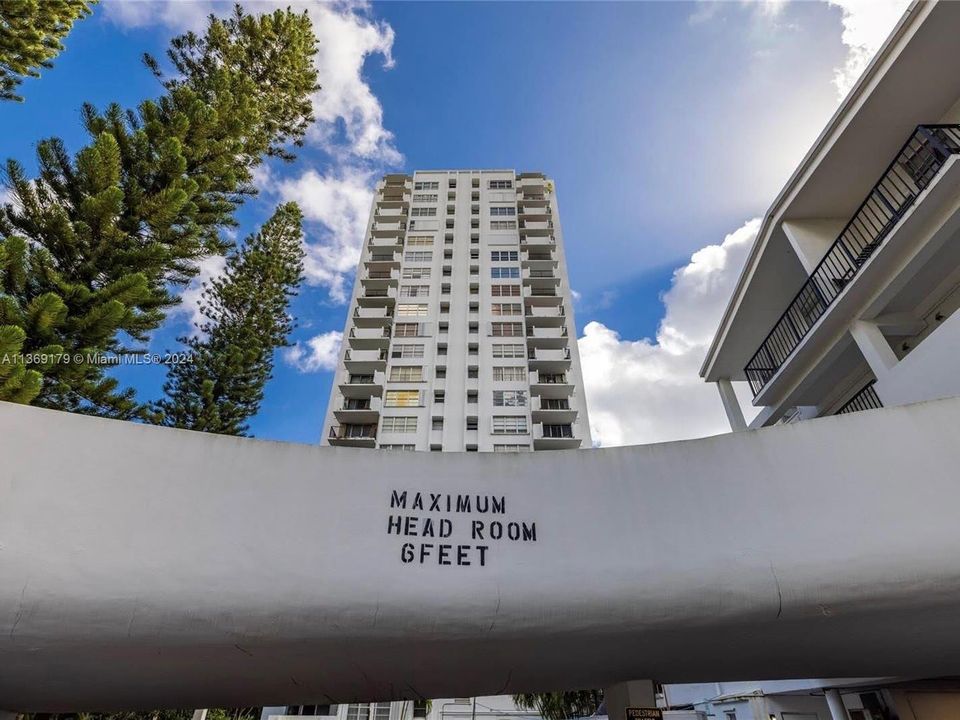 Recently Sold: $250,000 (2 beds, 2 baths, 1058 Square Feet)