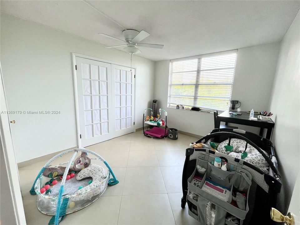 Recently Sold: $250,000 (2 beds, 2 baths, 1058 Square Feet)