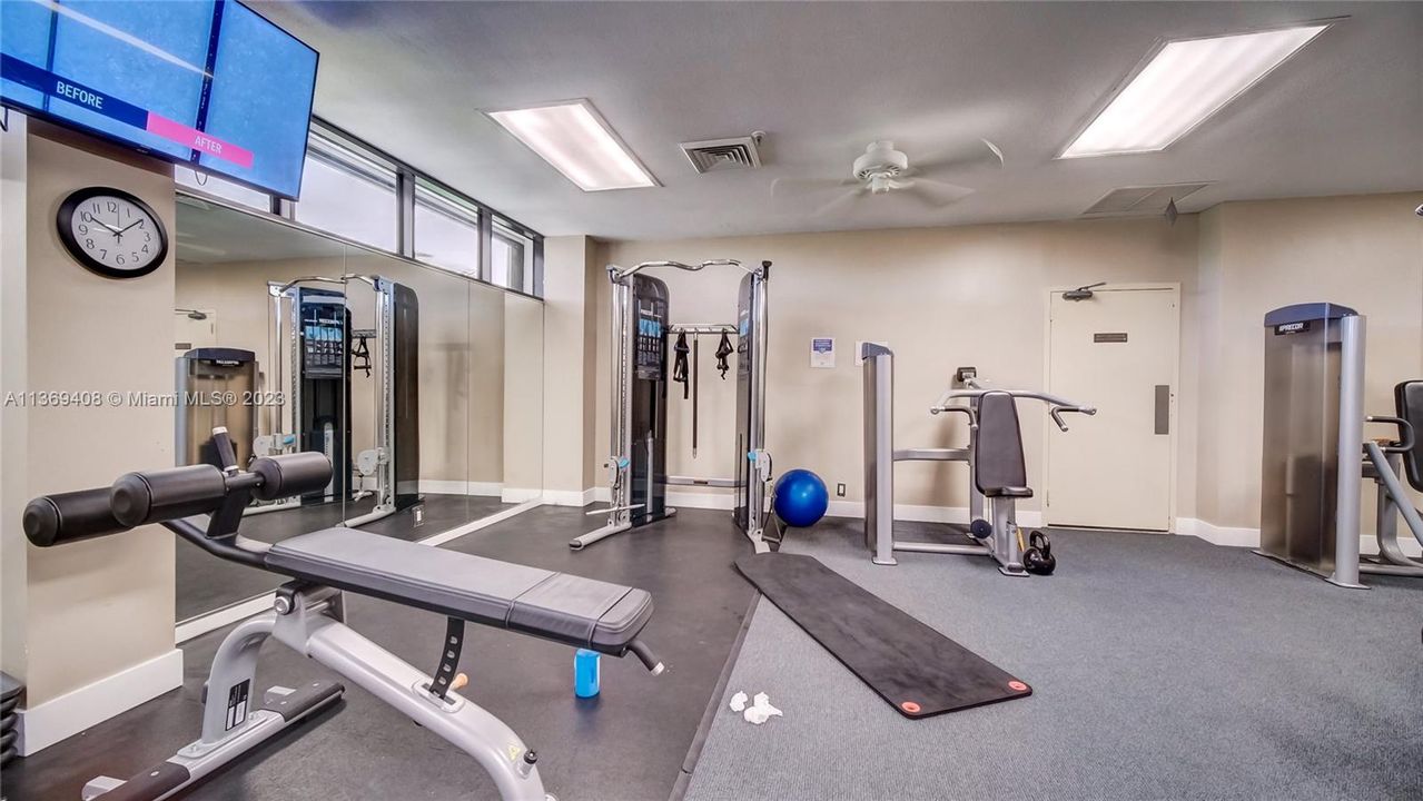 Recently Sold: $459,900 (1 beds, 1 baths, 724 Square Feet)