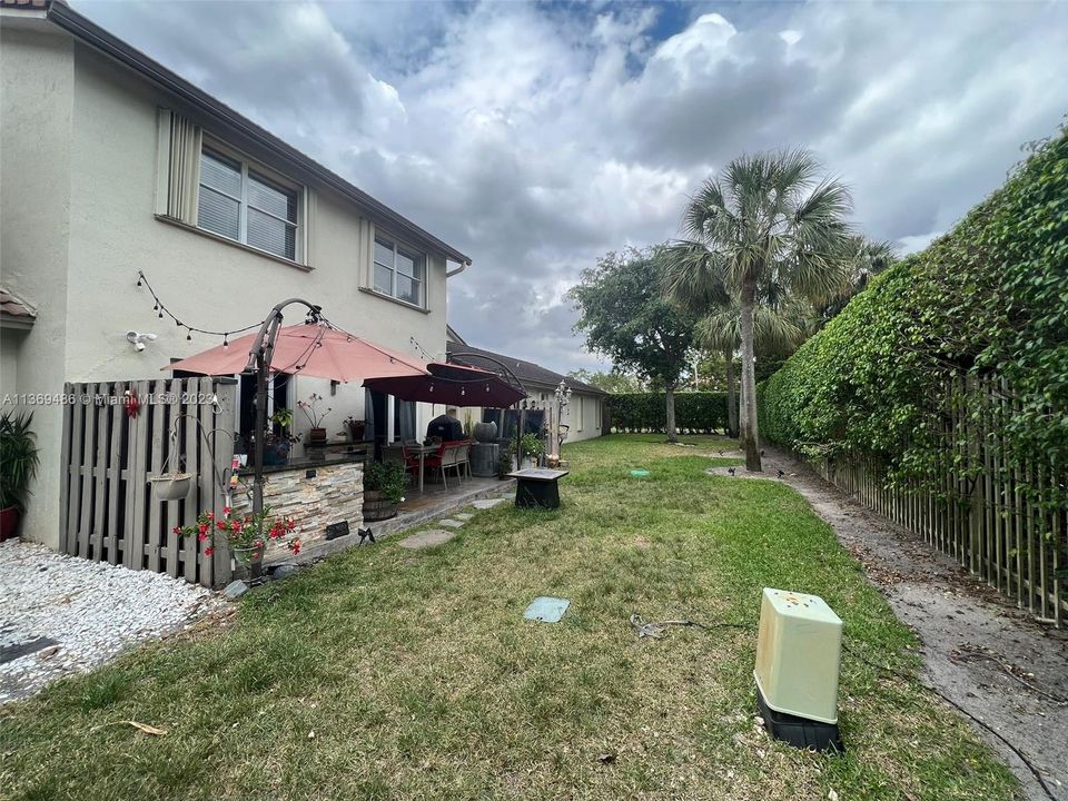 Recently Sold: $244,900 (1 beds, 1 baths, 685 Square Feet)