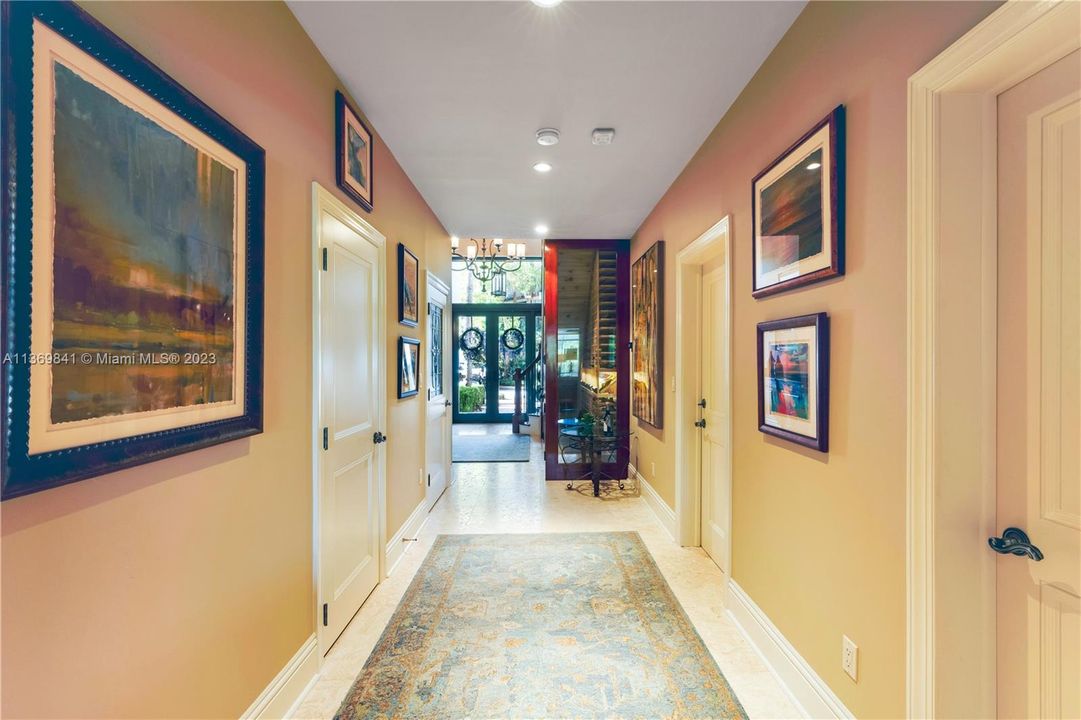 Vendido Recientemente: $1,845,000 (4 camas, 4 baños, 4591 Pies cuadrados)