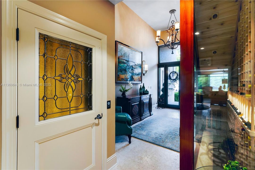 Vendido Recientemente: $1,845,000 (4 camas, 4 baños, 4591 Pies cuadrados)