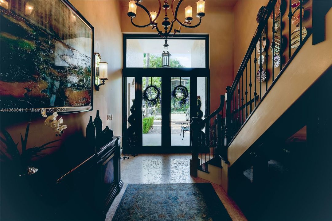 Vendido Recientemente: $1,845,000 (4 camas, 4 baños, 4591 Pies cuadrados)