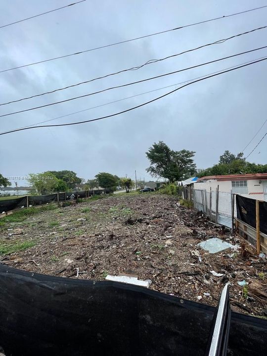 Vendido Recientemente: $349,990 (0.24 acres)