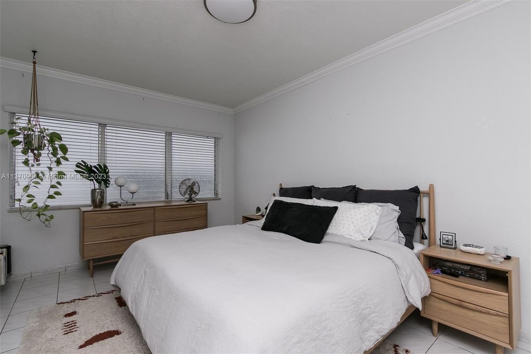 最近租的: $2,200 (1 贝兹, 1 浴室, 741 平方英尺)