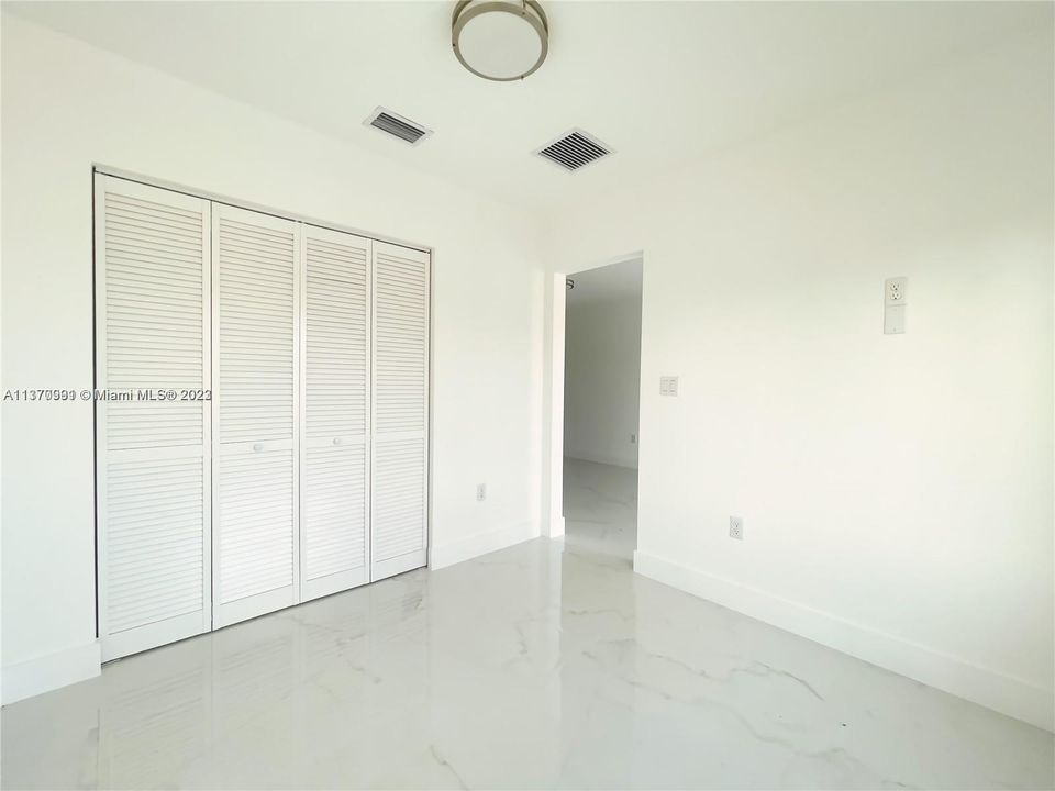 Недавно арендовано: $2,500 (3 спален, 2 ванн, 1050 Квадратных фут)