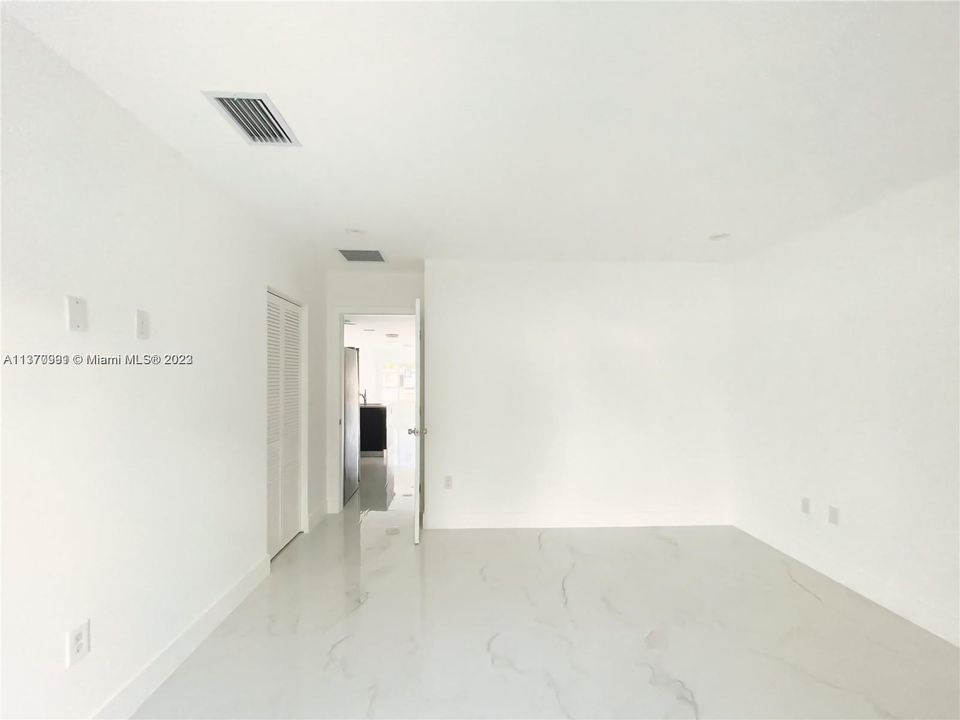 Недавно арендовано: $2,500 (3 спален, 2 ванн, 1050 Квадратных фут)