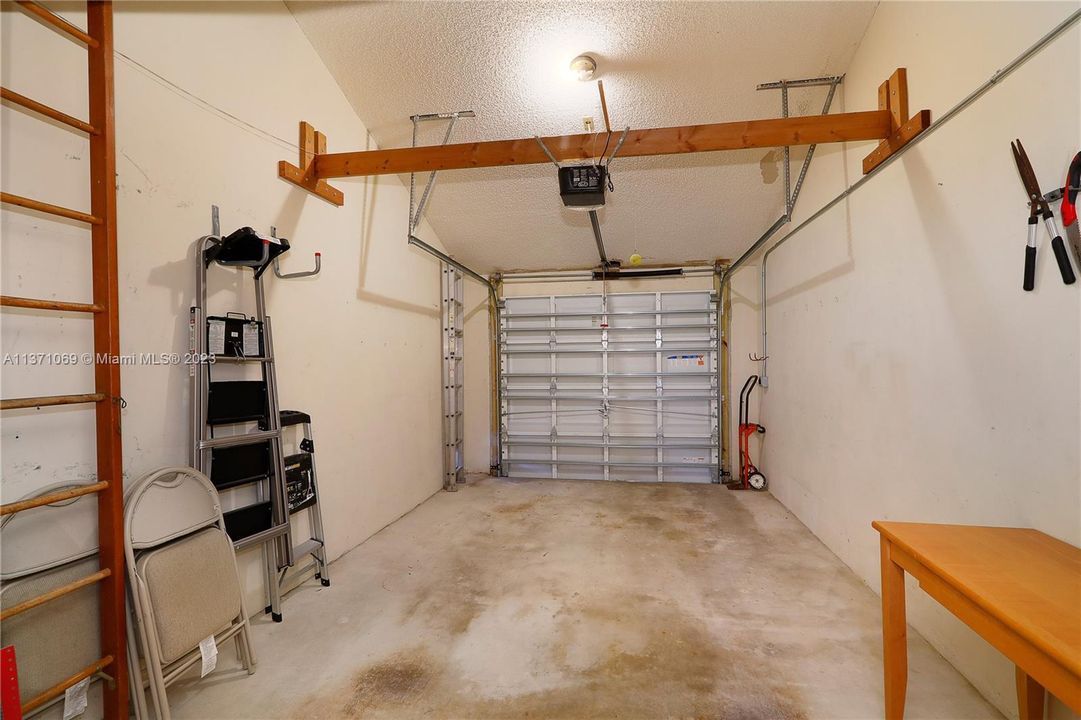 w/Loft storage and EV charger