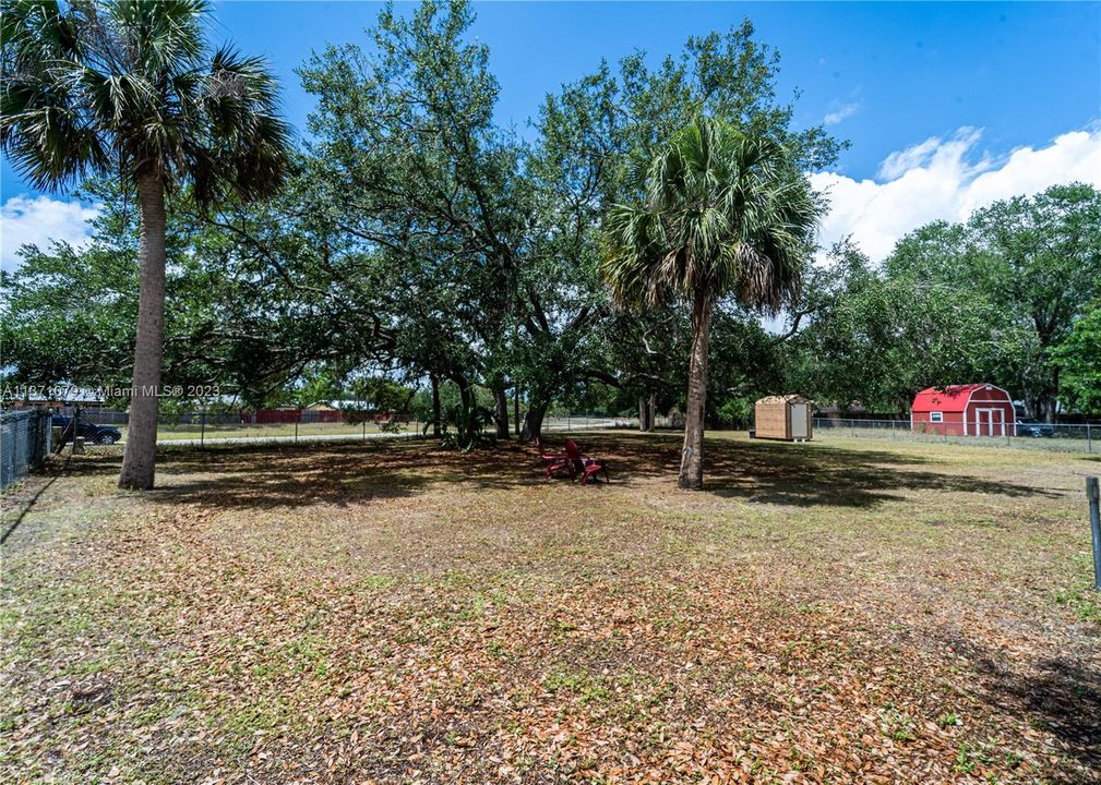 Recently Sold: $245,000 (3 beds, 2 baths, 1291 Square Feet)