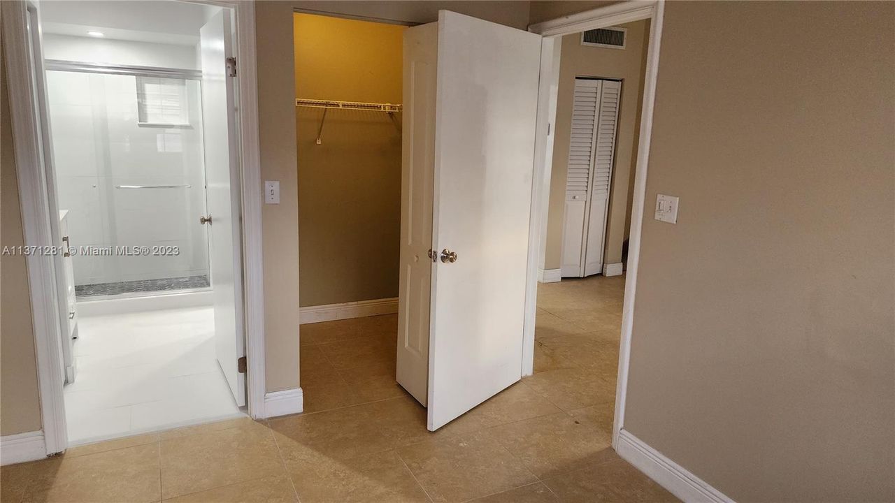 Recently Rented: $1,950 (1 beds, 1 baths, 770 Square Feet)