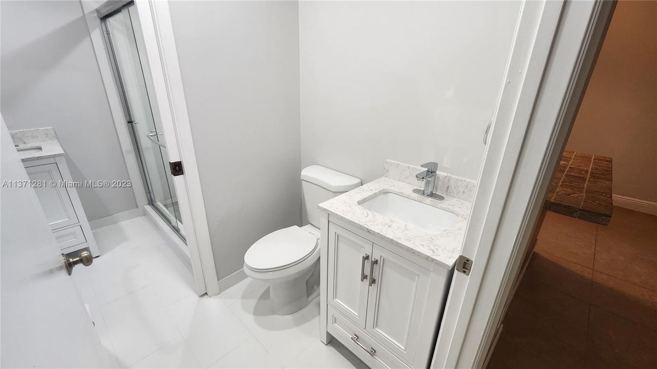 Recently Rented: $1,950 (1 beds, 1 baths, 770 Square Feet)