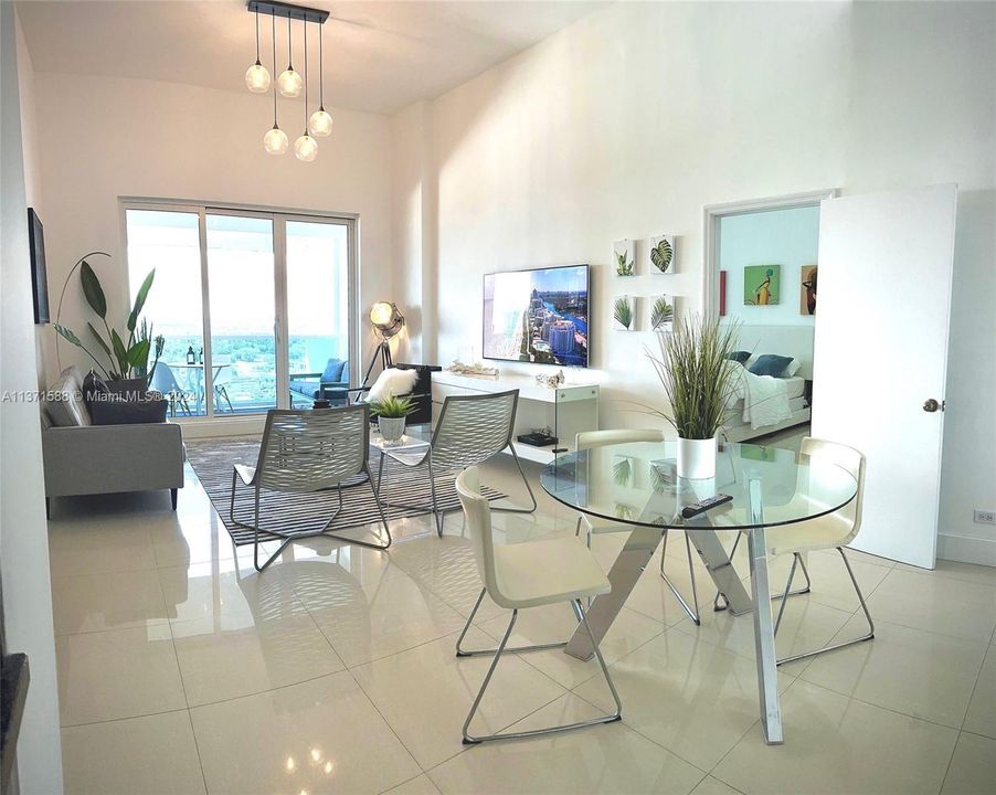 For Sale: $2,200,000 (2 beds, 2 baths, 1180 Square Feet)