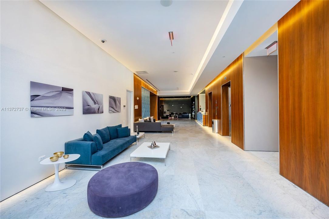 Recently Rented: $5,850 (2 beds, 2 baths, 1193 Square Feet)