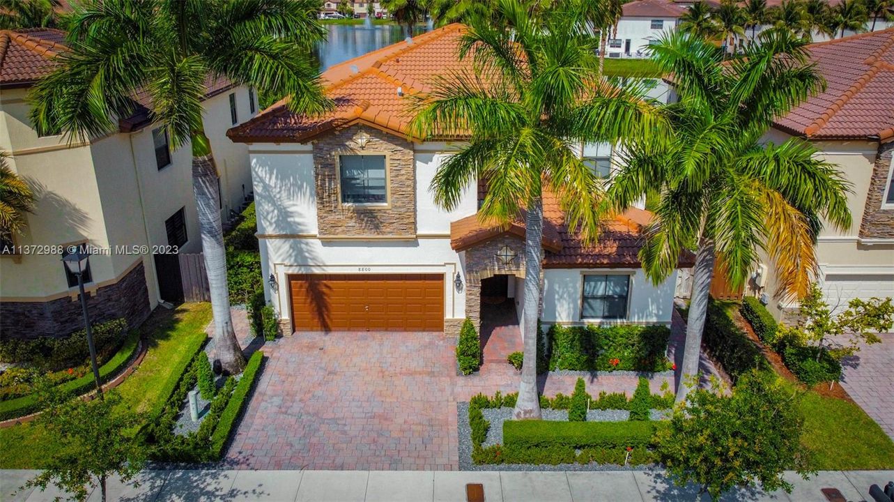 Recently Sold: $1,200,000 (5 beds, 4 baths, 3820 Square Feet)