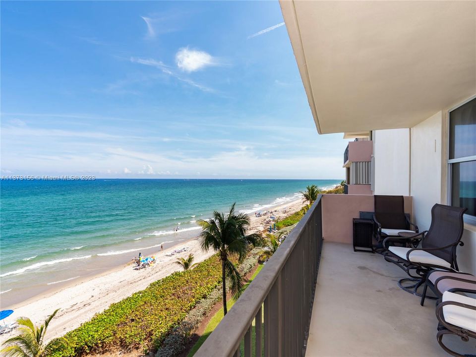 Recently Sold: $675,000 (2 beds, 2 baths, 1330 Square Feet)