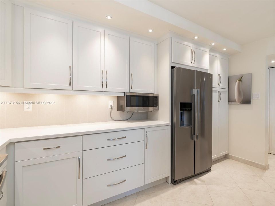 Recently Sold: $675,000 (2 beds, 2 baths, 1330 Square Feet)