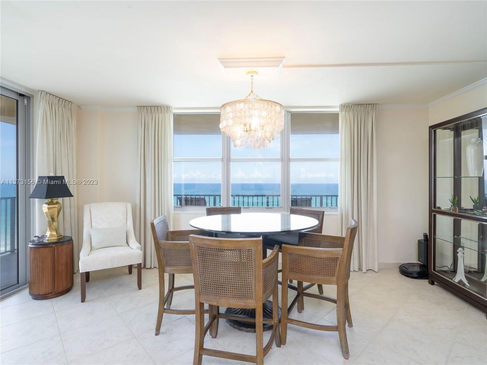 Recently Sold: $675,000 (2 beds, 2 baths, 1330 Square Feet)