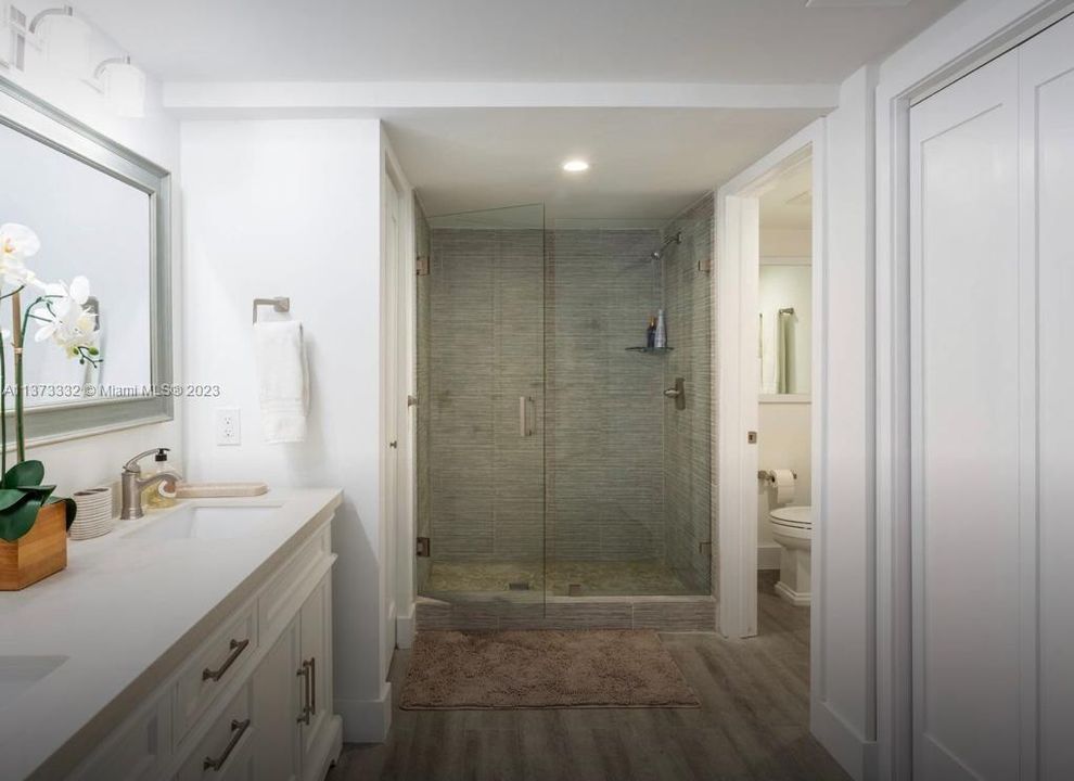 Recently Sold: $1,299,000 (3 beds, 2 baths, 1720 Square Feet)