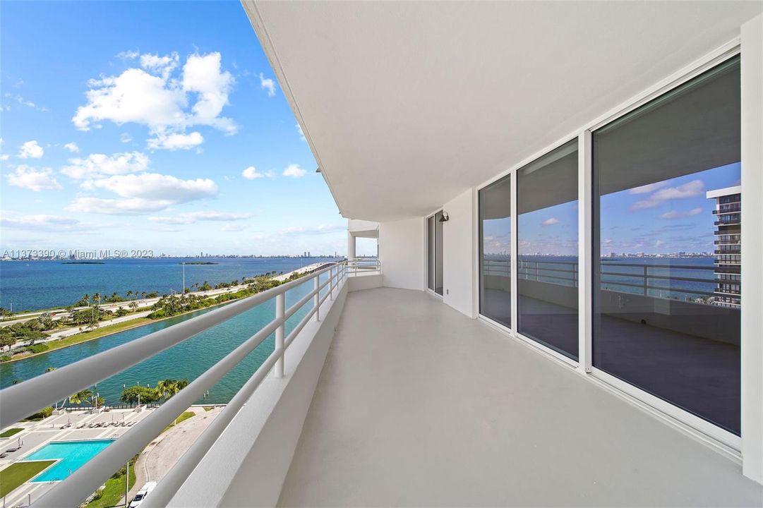 Недавно арендовано: $4,750 (2 спален, 2 ванн, 1404 Квадратных фут)