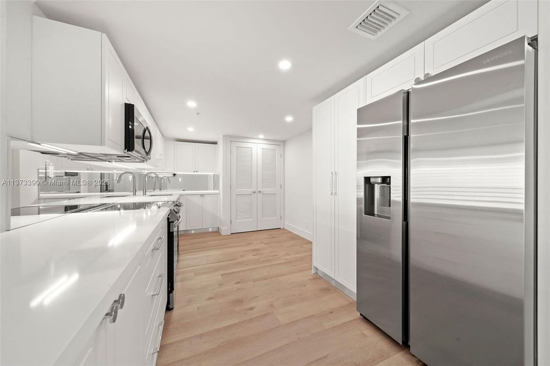 Недавно арендовано: $4,750 (2 спален, 2 ванн, 1404 Квадратных фут)