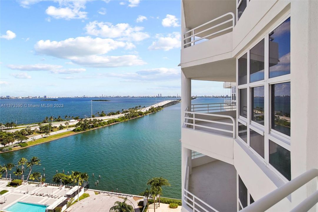 Недавно арендовано: $4,750 (2 спален, 2 ванн, 1404 Квадратных фут)