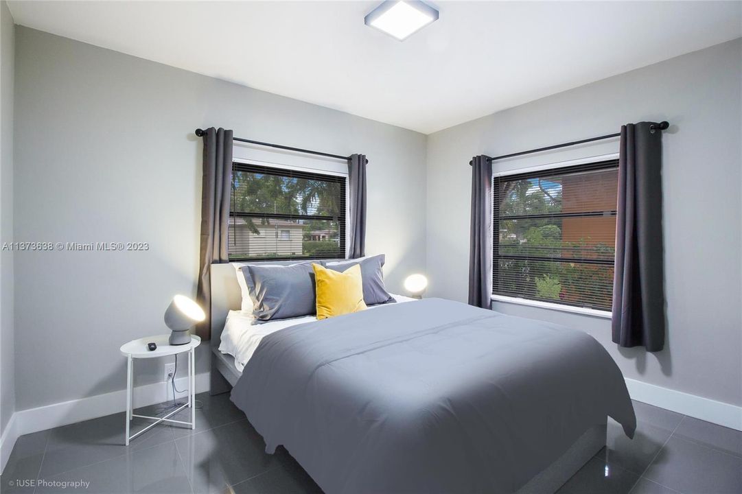 Recientemente alquilado: $6,300 (3 camas, 2 baños, 1565 Pies cuadrados)