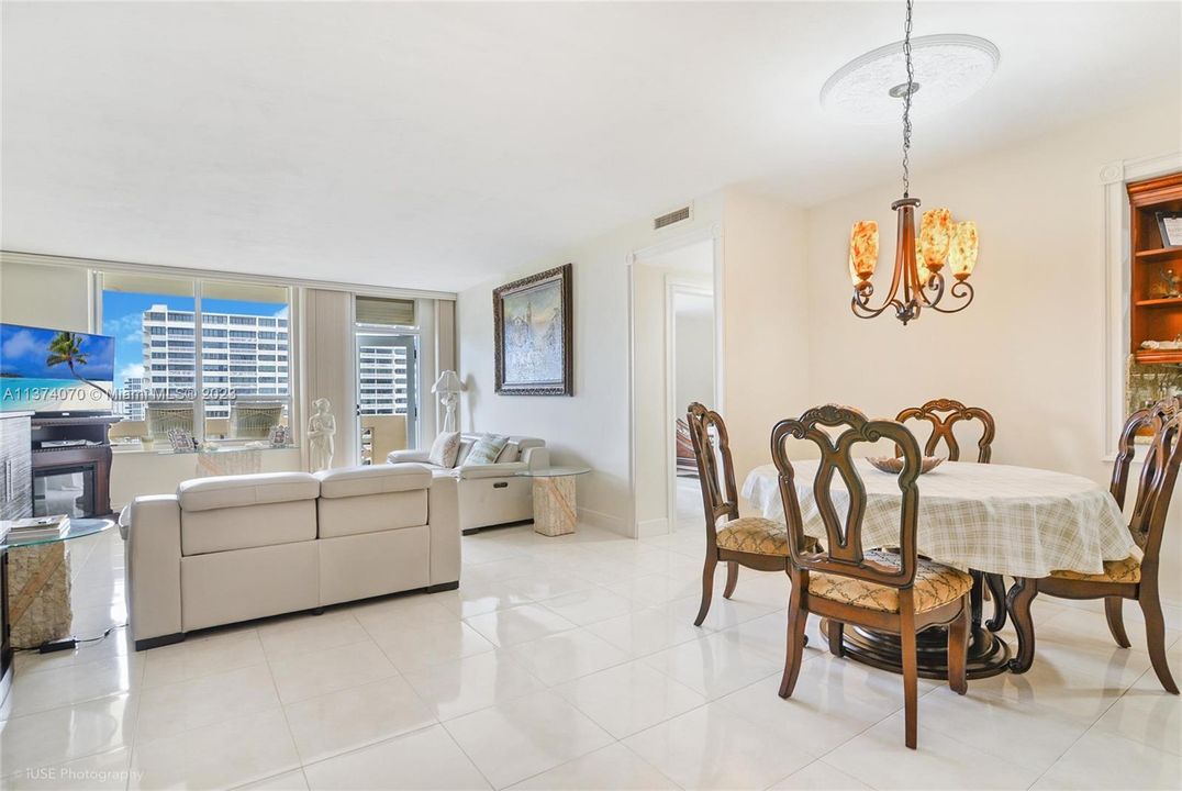 Recently Sold: $499,000 (1 beds, 1 baths, 1015 Square Feet)