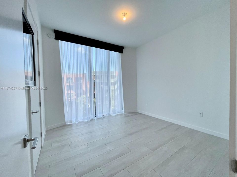 Vendido Recientemente: $1,750,000 (3 camas, 2 baños, 1281 Pies cuadrados)