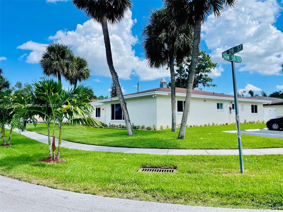 Recently Rented: $2,500 (3 beds, 2 baths, 3600 Square Feet)