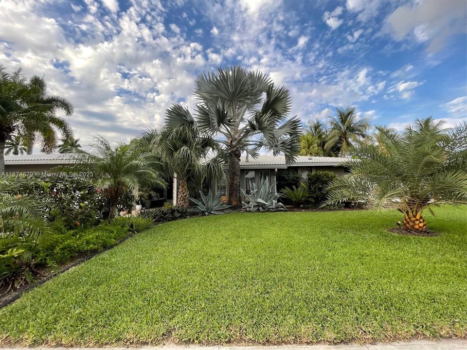 Recently Sold: $935,000 (3 beds, 3 baths, 1920 Square Feet)