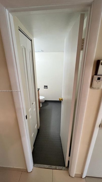 Recently Rented: $1,999 (1 beds, 1 baths, 741 Square Feet)