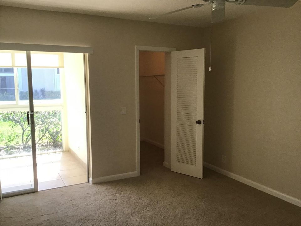 Recently Rented: $2,500 (2 beds, 2 baths, 910 Square Feet)