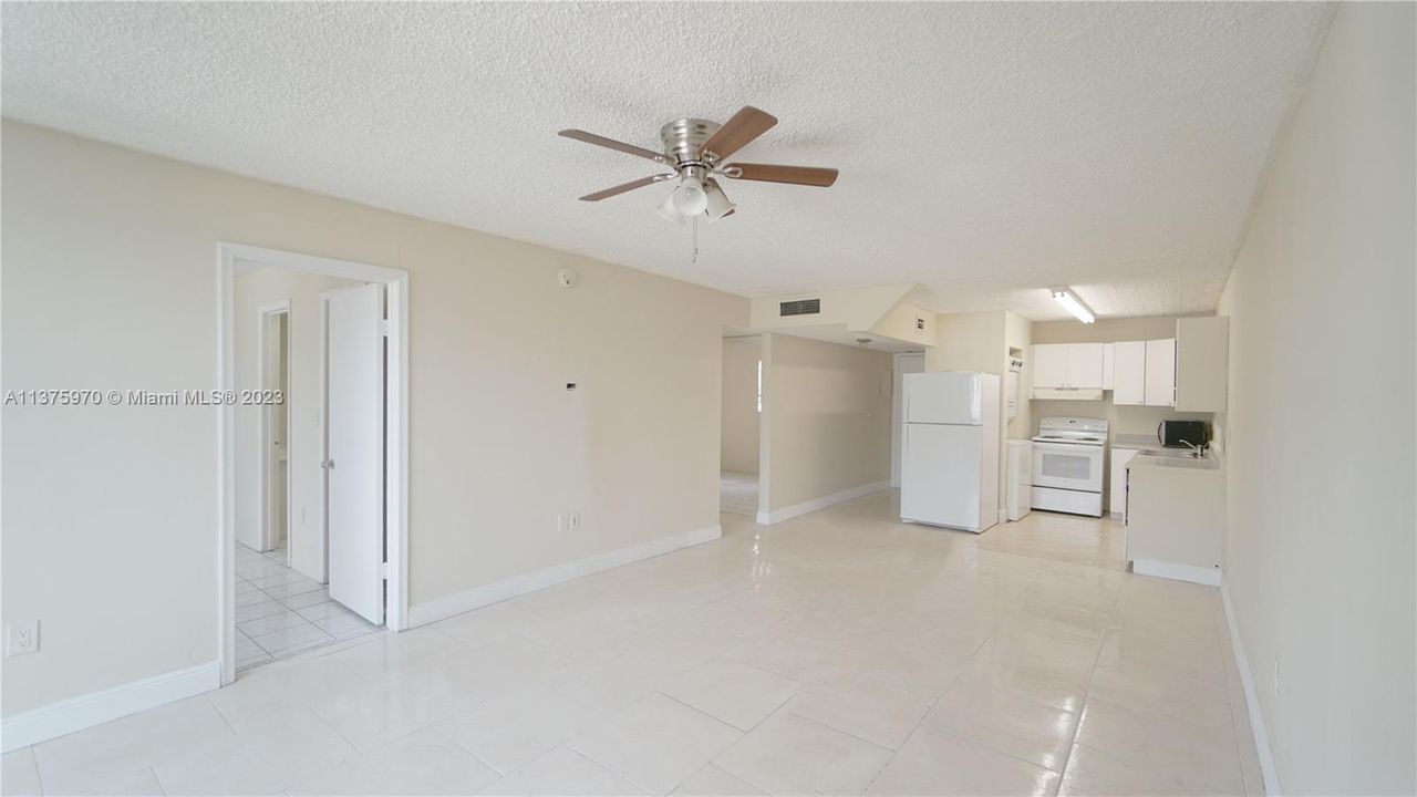 Recently Sold: $235,000 (2 beds, 2 baths, 960 Square Feet)