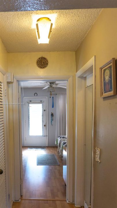 Recently Sold: $90,000 (1 beds, 1 baths, 625 Square Feet)