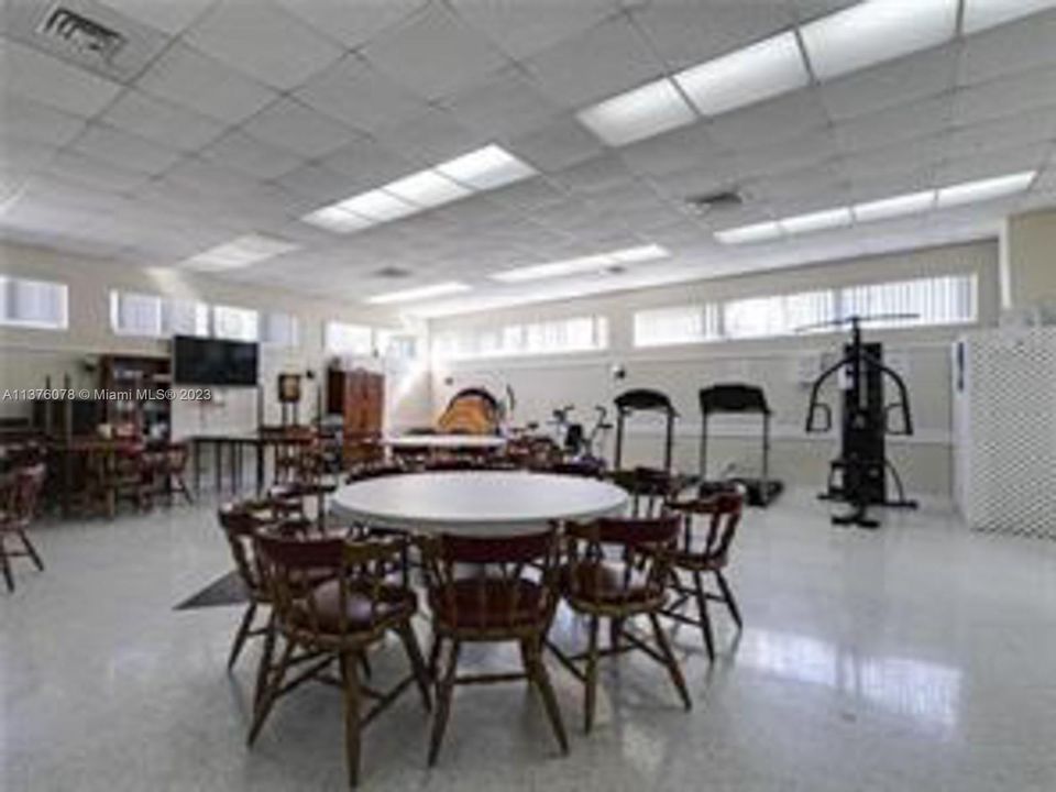 Recently Sold: $90,000 (1 beds, 1 baths, 625 Square Feet)