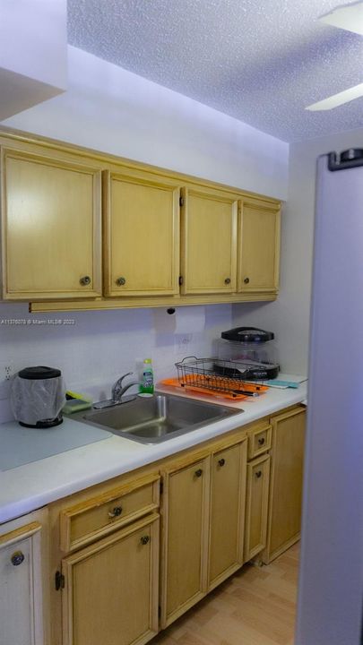 Recently Sold: $90,000 (1 beds, 1 baths, 625 Square Feet)