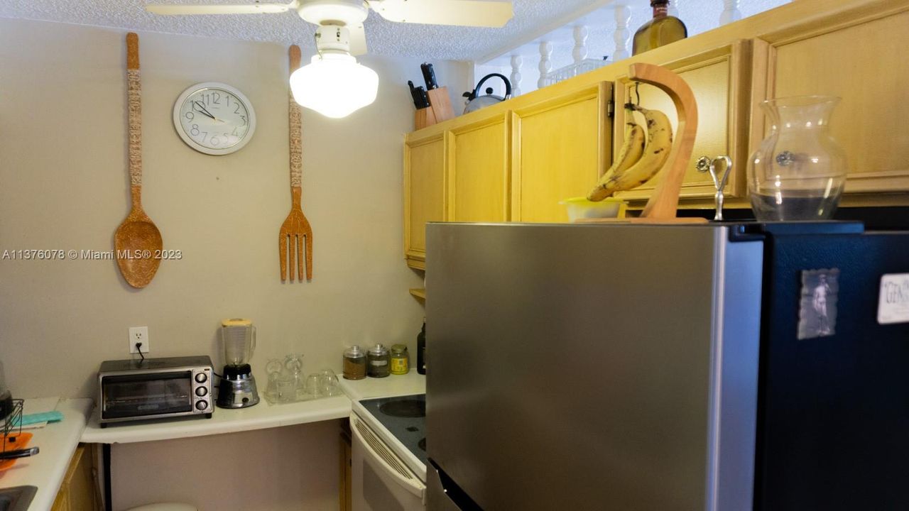 Recently Sold: $90,000 (1 beds, 1 baths, 625 Square Feet)