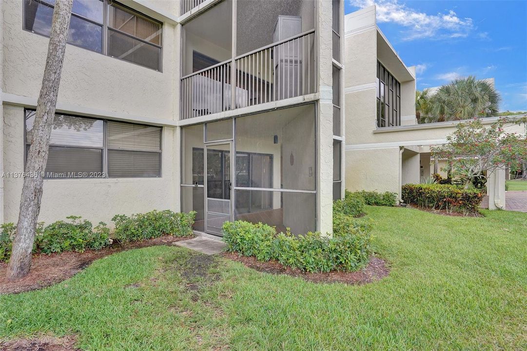 Recently Sold: $318,000 (2 beds, 2 baths, 1260 Square Feet)