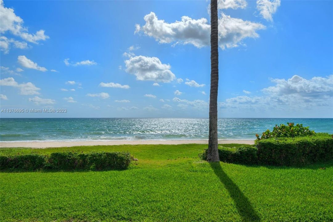 Недавно продано: $22,999,000 (8 спален, 8 ванн, 8857 Квадратных фут)