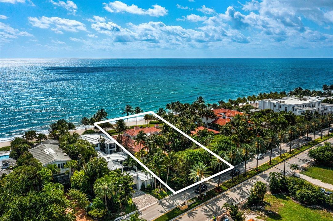 Недавно продано: $22,999,000 (8 спален, 8 ванн, 8857 Квадратных фут)