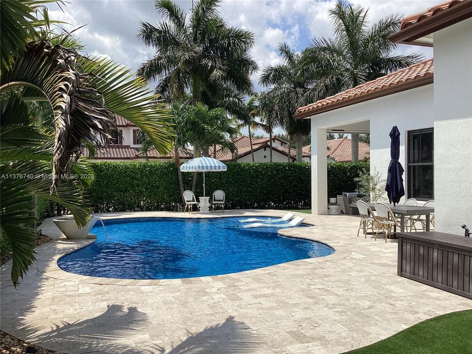 Recently Sold: $1,375,000 (4 beds, 3 baths, 3076 Square Feet)
