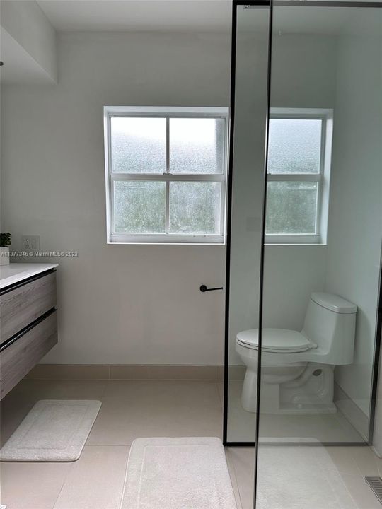 Недавно арендовано: $15,000 (4 спален, 2 ванн, 2056 Квадратных фут)