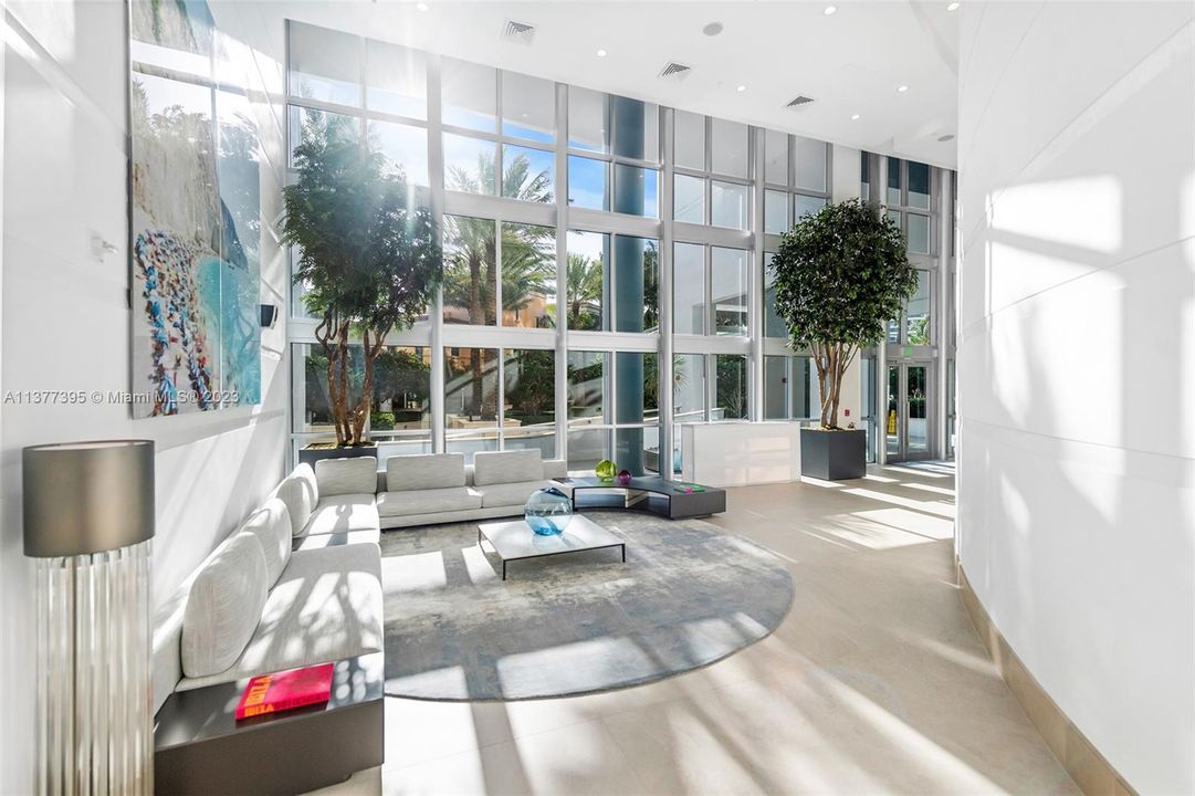 Recently Sold: $8,500,000 (4 beds, 4 baths, 3807 Square Feet)