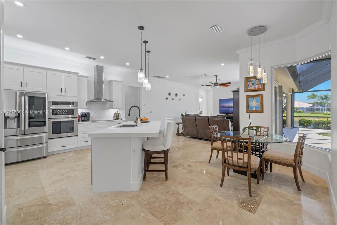 Recently Sold: $1,300,000 (3 beds, 3 baths, 2579 Square Feet)