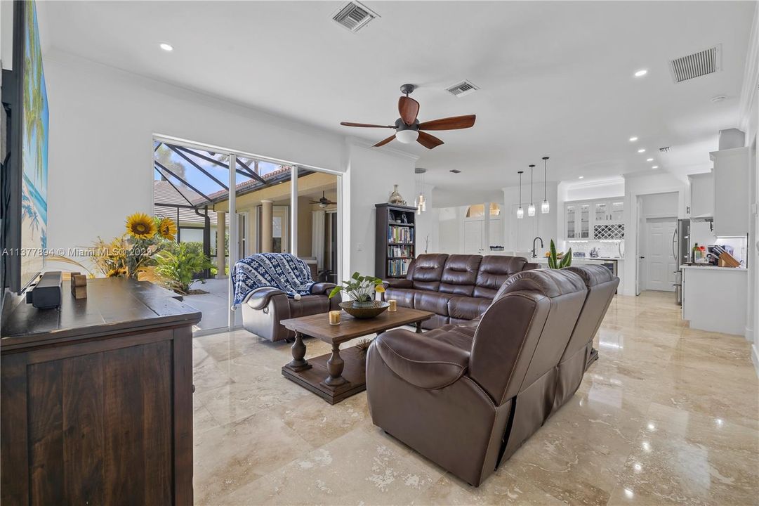 Recently Sold: $1,300,000 (3 beds, 3 baths, 2579 Square Feet)