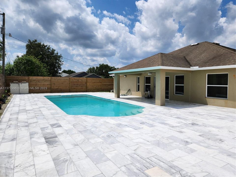 Recently Rented: $3,000 (4 beds, 2 baths, 2078 Square Feet)