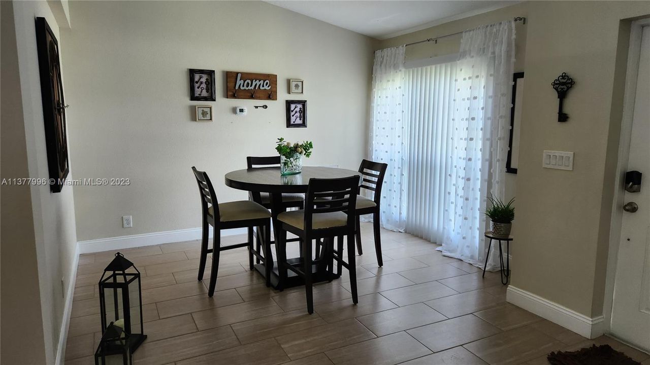 Recently Rented: $3,000 (4 beds, 2 baths, 2078 Square Feet)